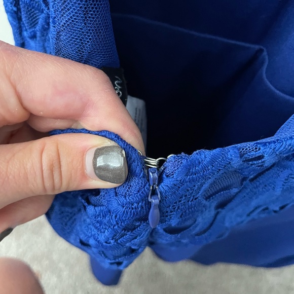 blue dress - Picture 5 of 6